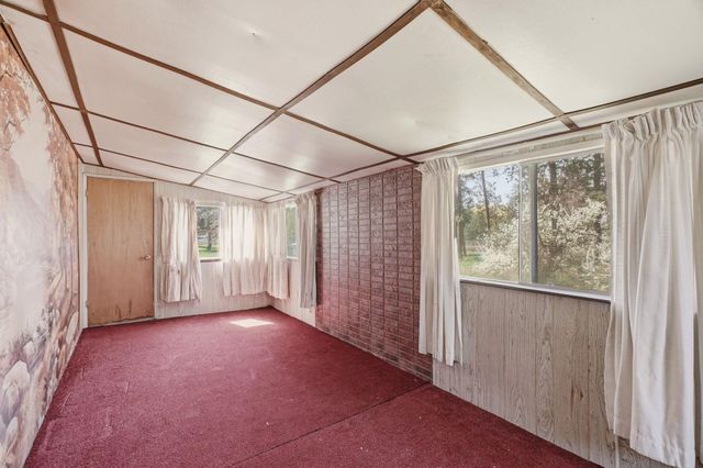 10212 S Electric Ave, Four Lakes, WA 99014