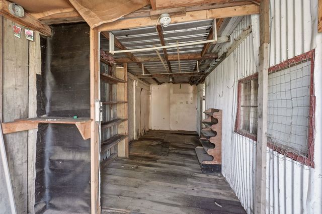 10212 S Electric Ave, Four Lakes, WA 99014