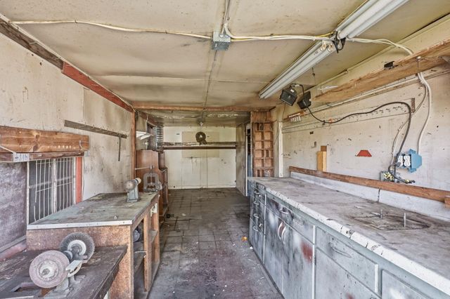 10212 S Electric Ave, Four Lakes, WA 99014