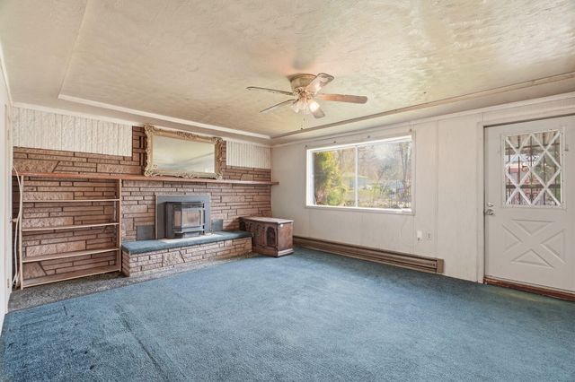 10212 S Electric Ave, Four Lakes, WA 99014