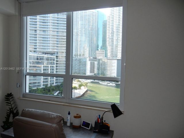 801 Brickell Key Blvd 1102, Miami, FL 33131