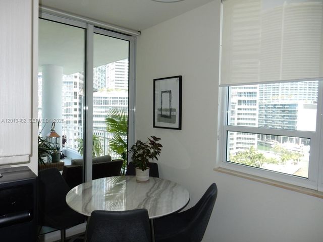 801 Brickell Key Blvd 1102, Miami, FL 33131