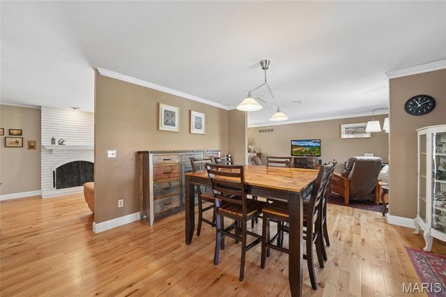 15261 Golden Rain Drive, Chesterfield, MO 63017