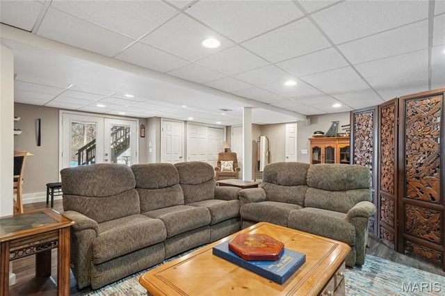 15261 Golden Rain Drive, Chesterfield, MO 63017