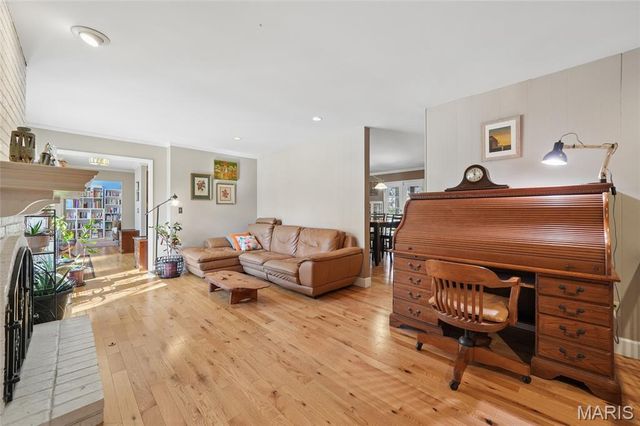 15261 Golden Rain Drive, Chesterfield, MO 63017