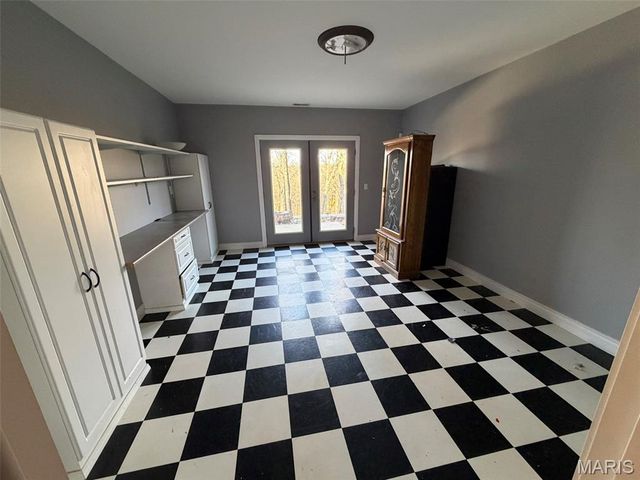 9314 E Vista Drive, Hillsboro, MO 63050