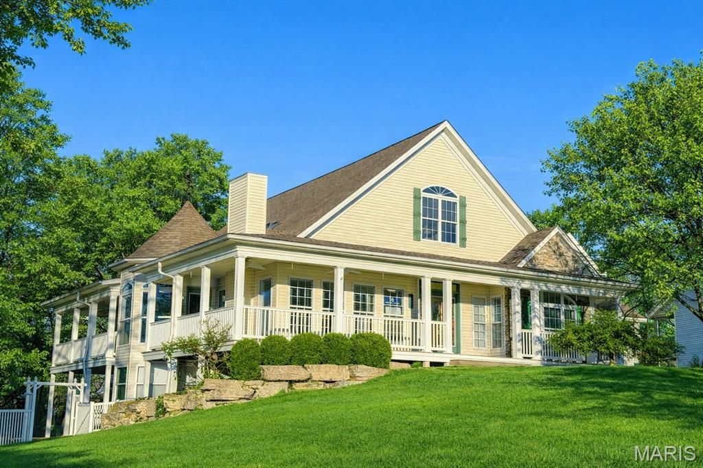 9314 E Vista Drive, Hillsboro, MO 63050