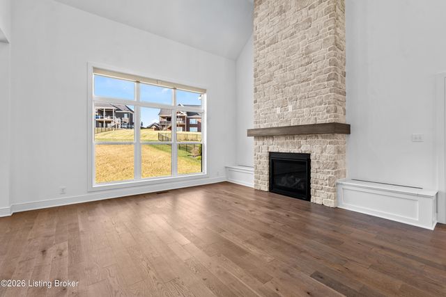 6205 Brentwood Dr, Crestwood, KY 40014