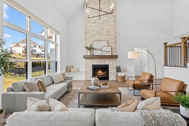 6205 Brentwood Dr, Crestwood, KY 40014