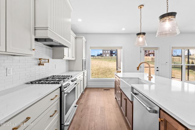 6205 Brentwood Dr, Crestwood, KY 40014