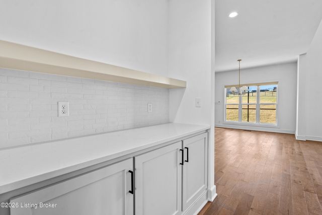 6205 Brentwood Dr, Crestwood, KY 40014