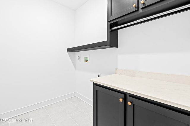 6205 Brentwood Dr, Crestwood, KY 40014