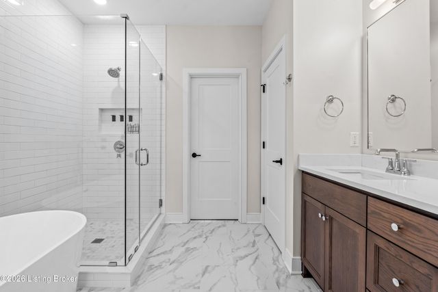 6205 Brentwood Dr, Crestwood, KY 40014