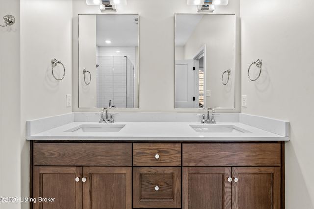 6205 Brentwood Dr, Crestwood, KY 40014