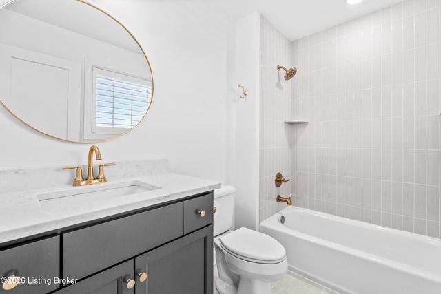 6205 Brentwood Dr, Crestwood, KY 40014