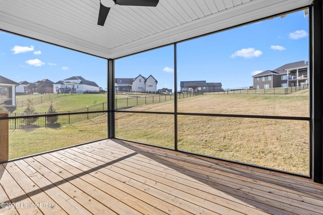 6205 Brentwood Dr, Crestwood, KY 40014