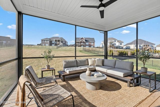 6205 Brentwood Dr, Crestwood, KY 40014