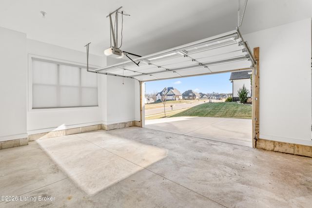 6205 Brentwood Dr, Crestwood, KY 40014