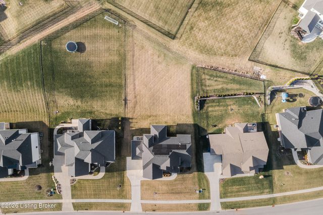 6205 Brentwood Dr, Crestwood, KY 40014