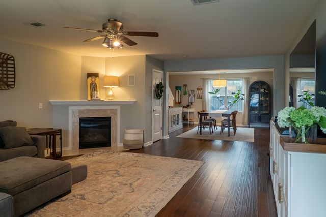 4421 Kirkbrook, Nashville, TN 37221