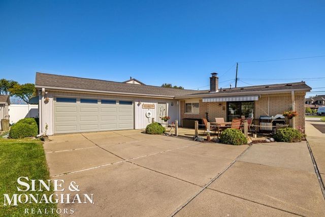 38015 Circle Drive, Harrison Twp, MI 48045