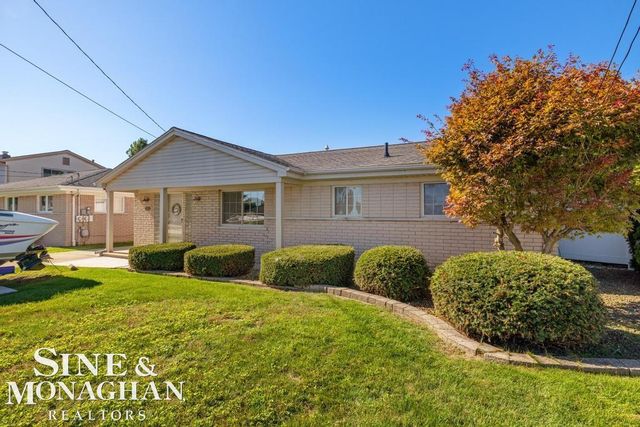 38015 Circle Drive, Harrison Twp, MI 48045