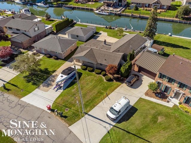 38015 Circle Drive, Harrison Twp, MI 48045