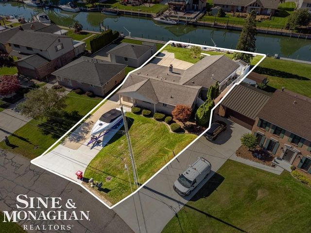 38015 Circle Drive, Harrison Twp, MI 48045