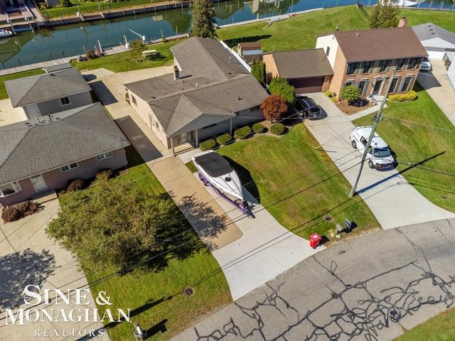 38015 Circle Drive, Harrison Twp, MI 48045