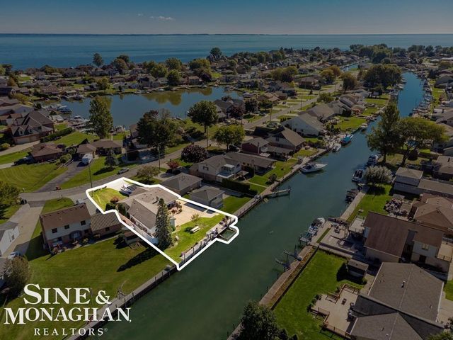 38015 Circle Drive, Harrison Twp, MI 48045