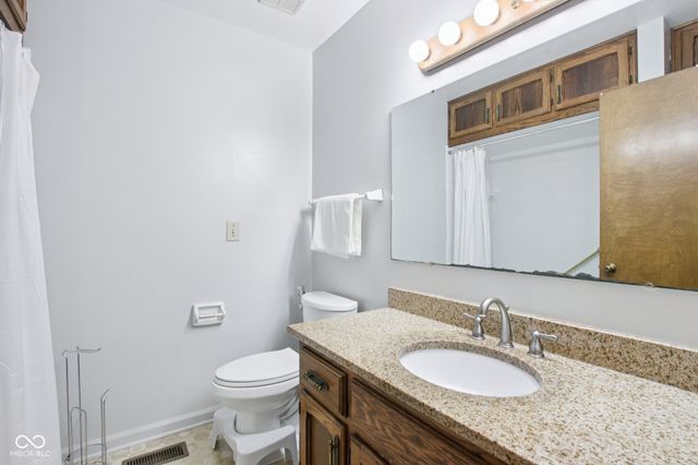 5178 Cave Court, Greenwood, IN 46142