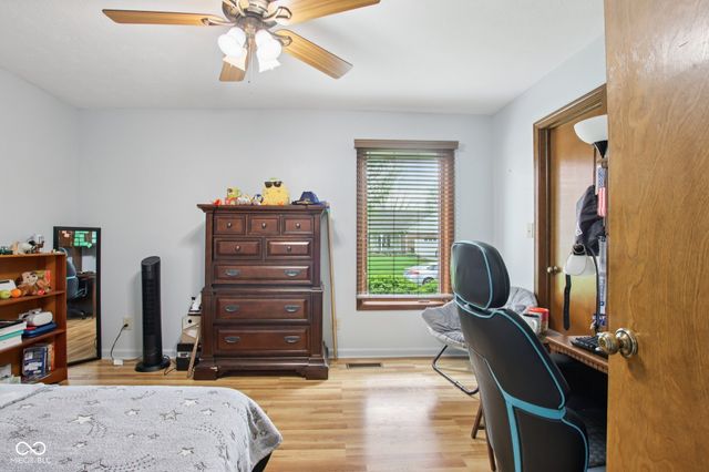 5178 Cave Court, Greenwood, IN 46142