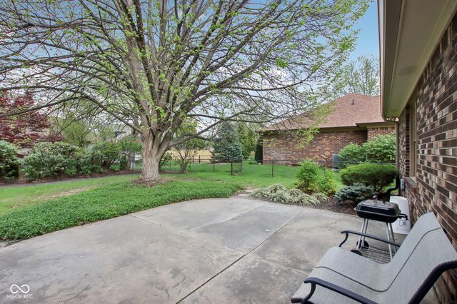 5178 Cave Court, Greenwood, IN 46142