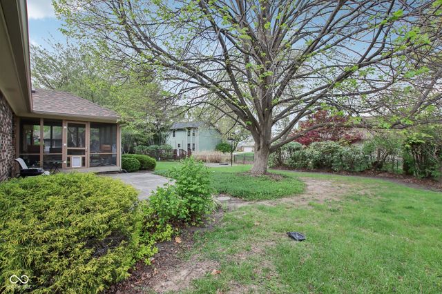 5178 Cave Court, Greenwood, IN 46142