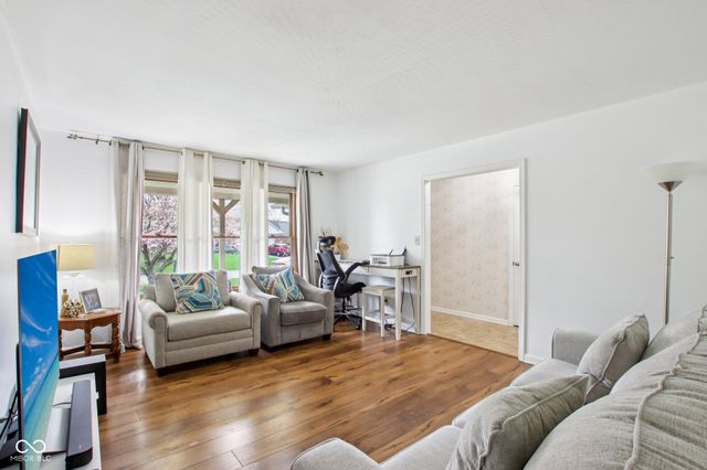 5178 Cave Court, Greenwood, IN 46142