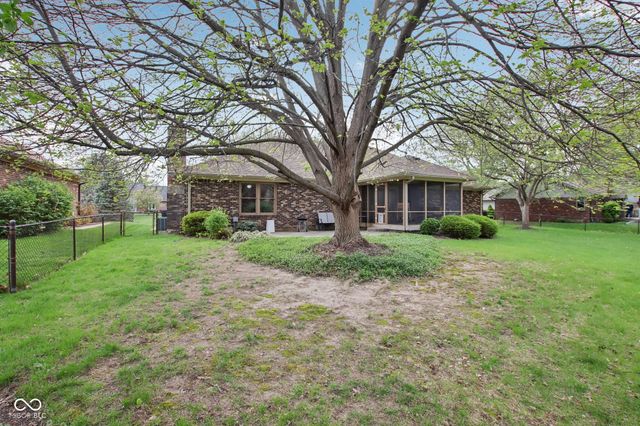 5178 Cave Court, Greenwood, IN 46142