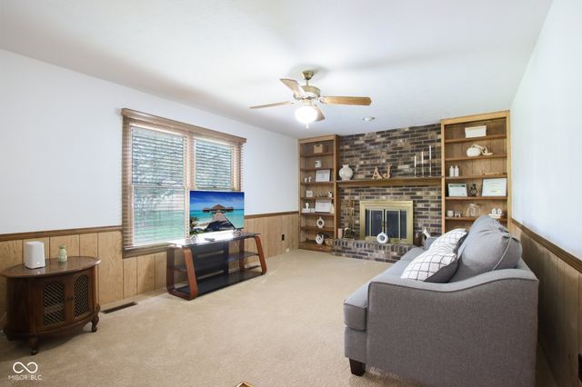 5178 Cave Court, Greenwood, IN 46142