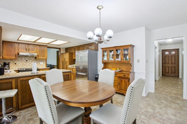 5178 Cave Court, Greenwood, IN 46142