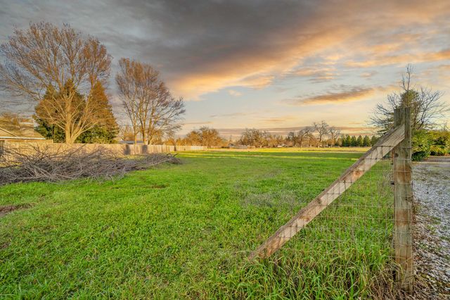 Wagonette Way, Palo Cedro, CA 96073