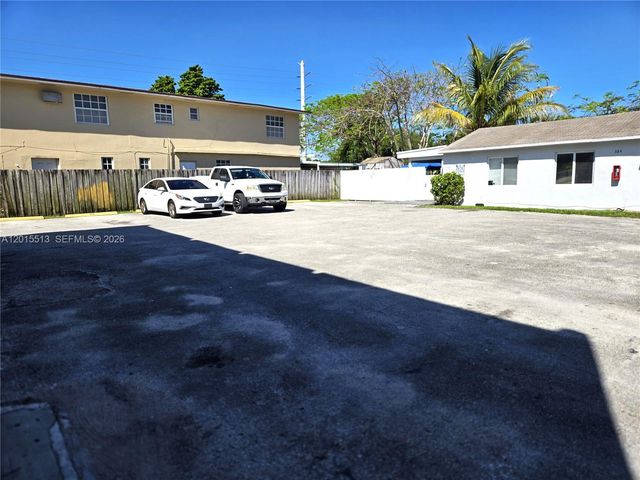 384 Tamiami Canal Rd 1, Miami, FL 33144