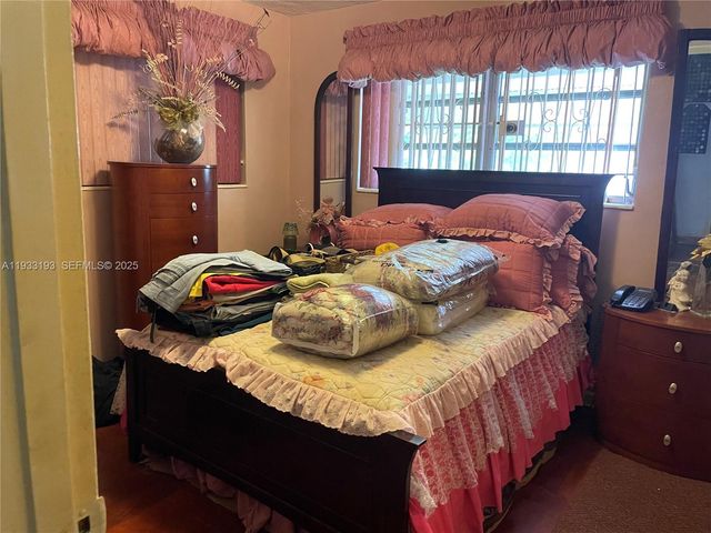 2210 NW 175th St, Miami Gardens, FL 33056