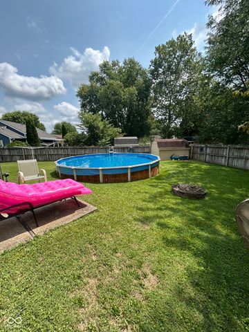 6391 Crimson Circle East Drive, Indianapolis, IN 46227