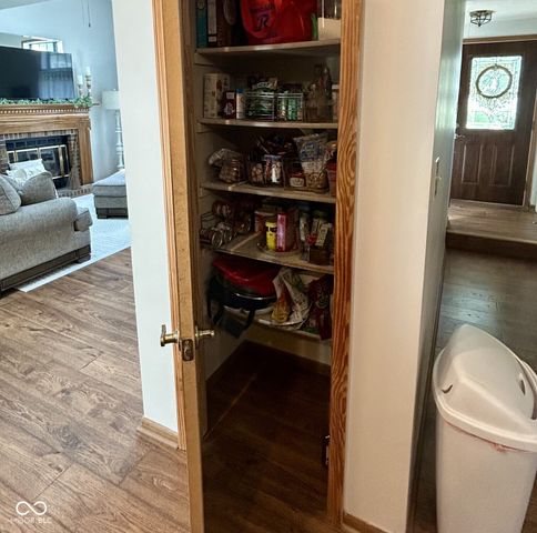 6391 Crimson Circle East Drive, Indianapolis, IN 46227