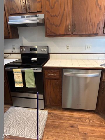 6391 Crimson Circle East Drive, Indianapolis, IN 46227