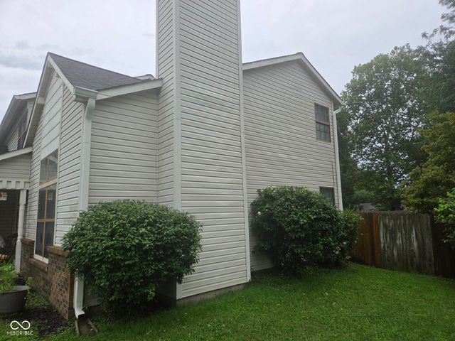 6391 Crimson Circle East Drive, Indianapolis, IN 46227