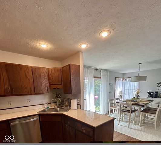6391 Crimson Circle East Drive, Indianapolis, IN 46227