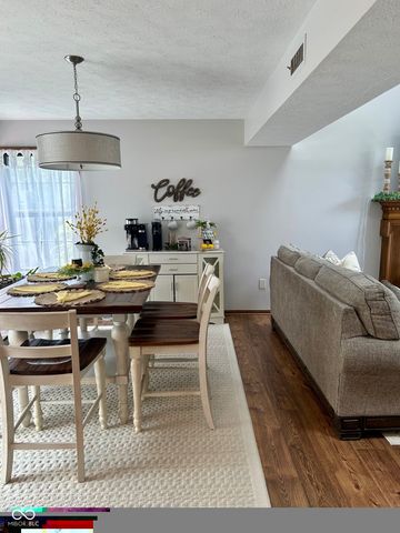 6391 Crimson Circle East Drive, Indianapolis, IN 46227