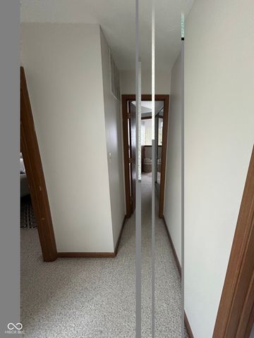 6391 Crimson Circle East Drive, Indianapolis, IN 46227