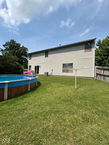 6391 Crimson Circle East Drive, Indianapolis, IN 46227