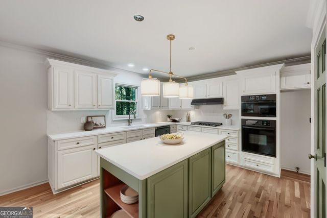 2119 Wilshire Drive SW, Marietta, GA 30064
